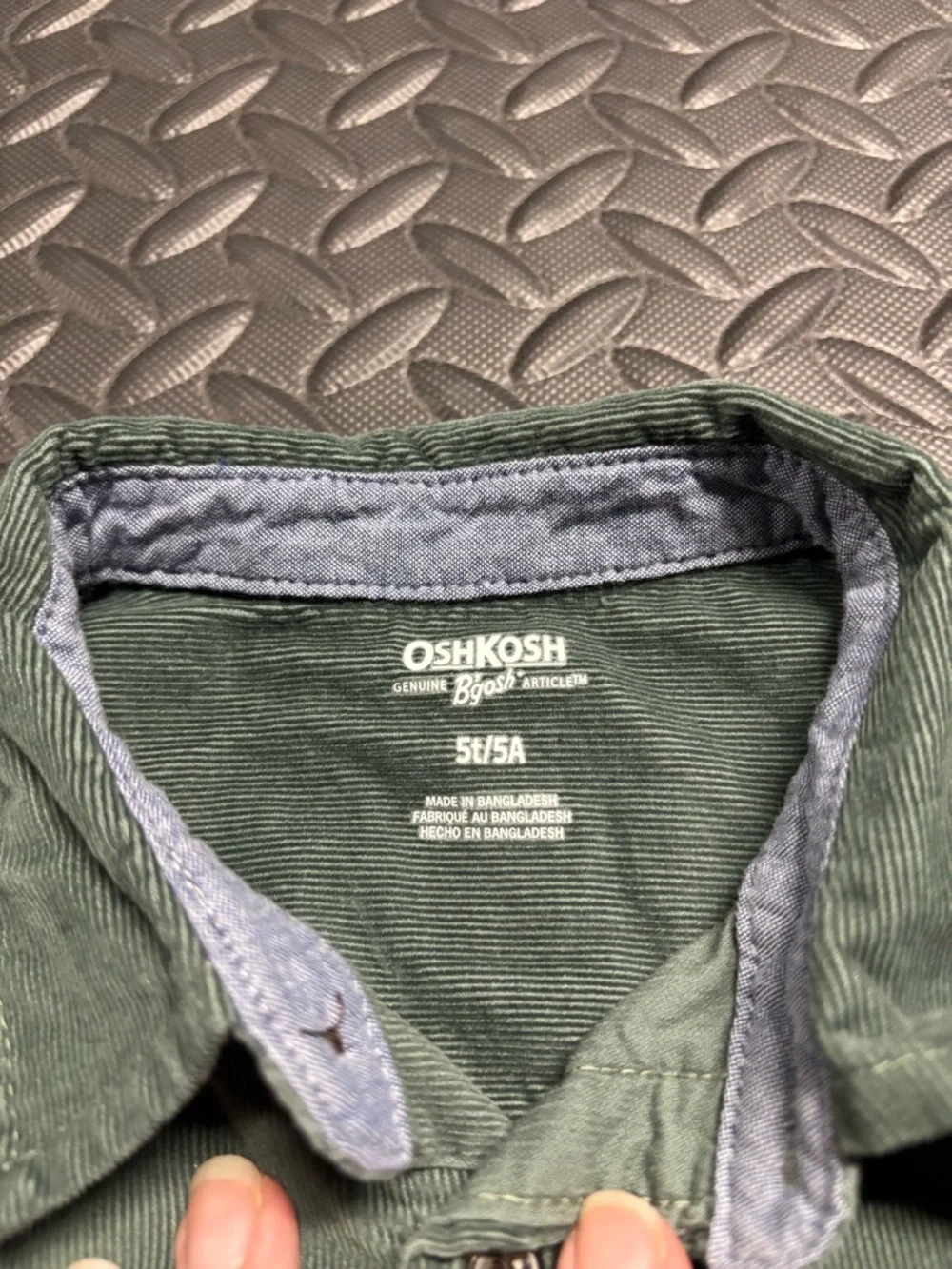 OshKosh Corduroy Button Up Shirt 5T Boys Green Long Sleeve